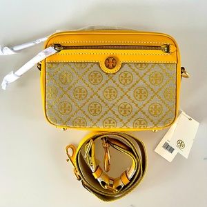Tory Burch T MONOGRAM JACQUARD CAMERA BAG, Goldfinch